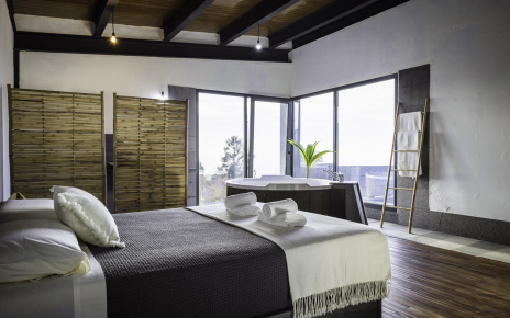 Dormitorio 1: Habitación principal con jacuzzi